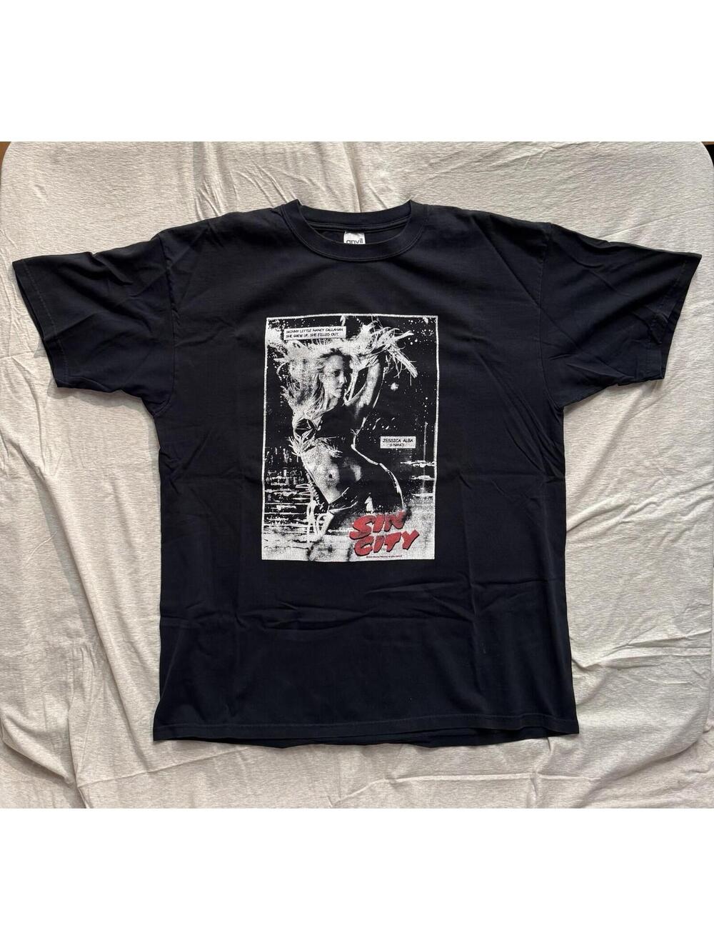 Vintage Faded 2005 Y2K Sin City Movie Promo T-Shirt 2XL Jessica Alba Nancy Anvil